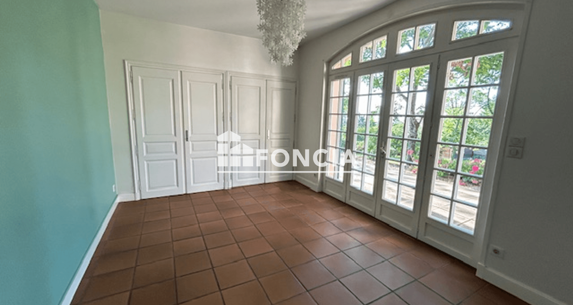 Maison 6 pièces (194.47 m²) à louer - Saint-didier-au-mont-d'or (69370)