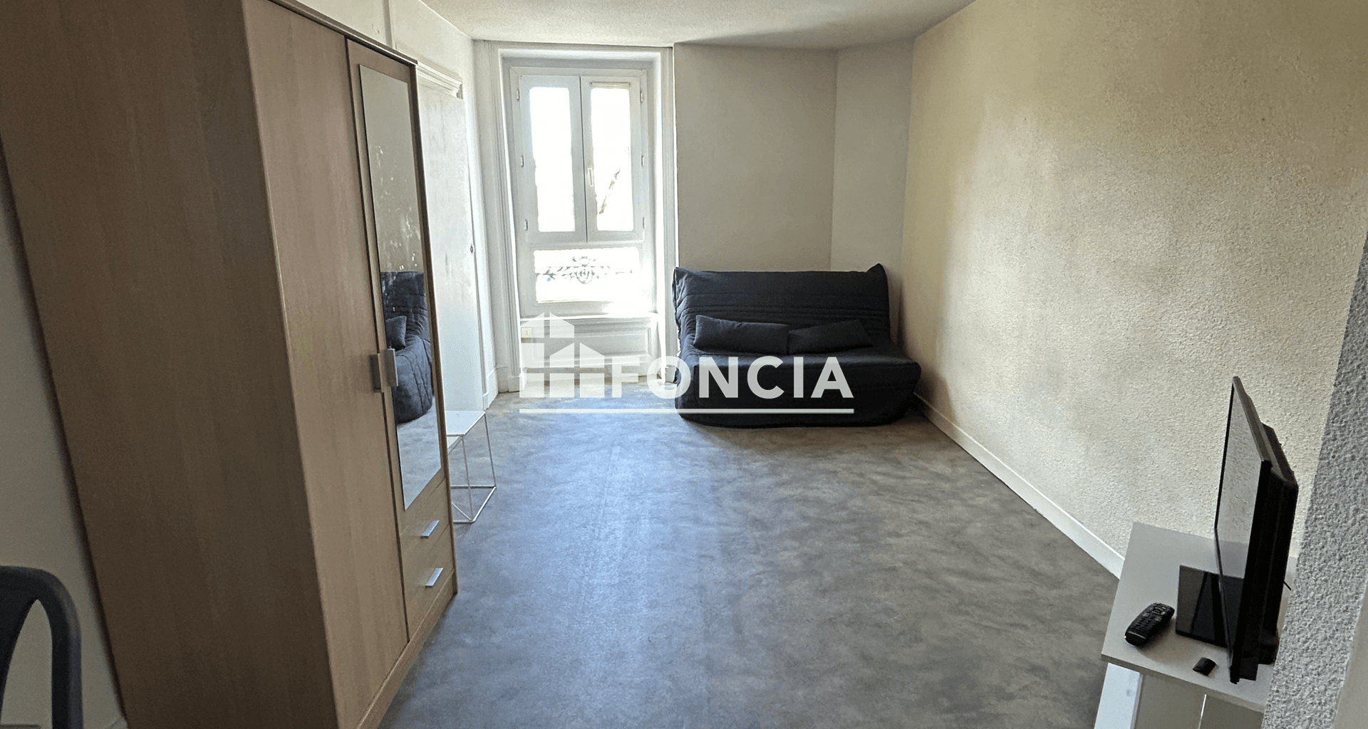 Studio meublé (28.61 m²) à louer - Roanne (42300)
