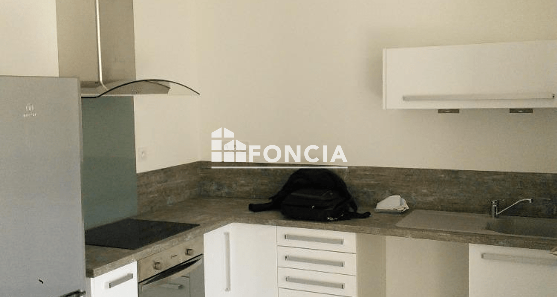 Appartement 2 pièces (42.02 m²) à louer - Saint-martin-d'hères (38400)