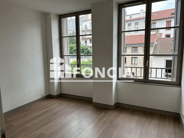 Appartement 4 pièces (79.8 m²) à louer - Saint-etienne (42000)