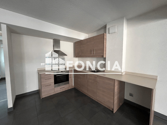 Appartement 3 pièces (73 m²) à louer - Sallanches (74700)