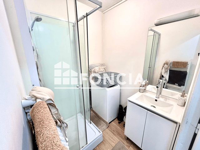 Studio (26.8 m²) à louer - Saint Raphael (83700)