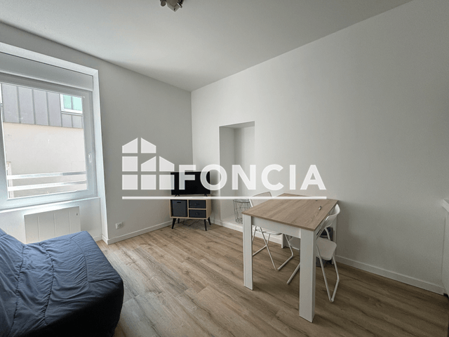 Studio meublé (18 m²) à louer - Cholet (49300)