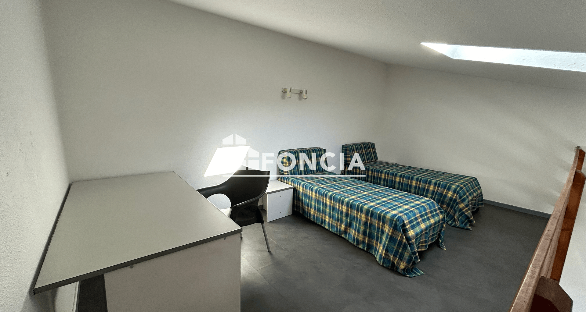 Studio meublé (43 m²) à louer - Valence (26000)