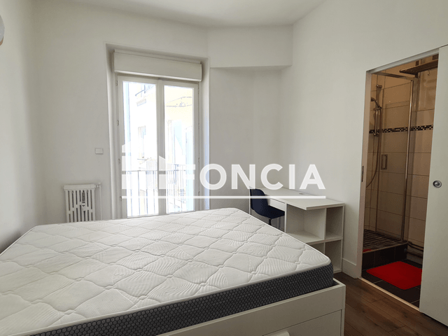 Appartement meublé 5 pièces (119.43 m²) à louer - Grenoble (38000)