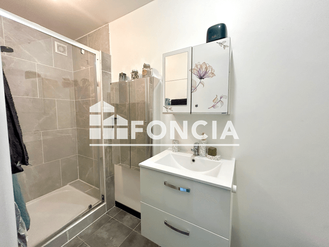 Appartement meublé 2 pièces (26.97 m²) à louer - Valserhone (01200)