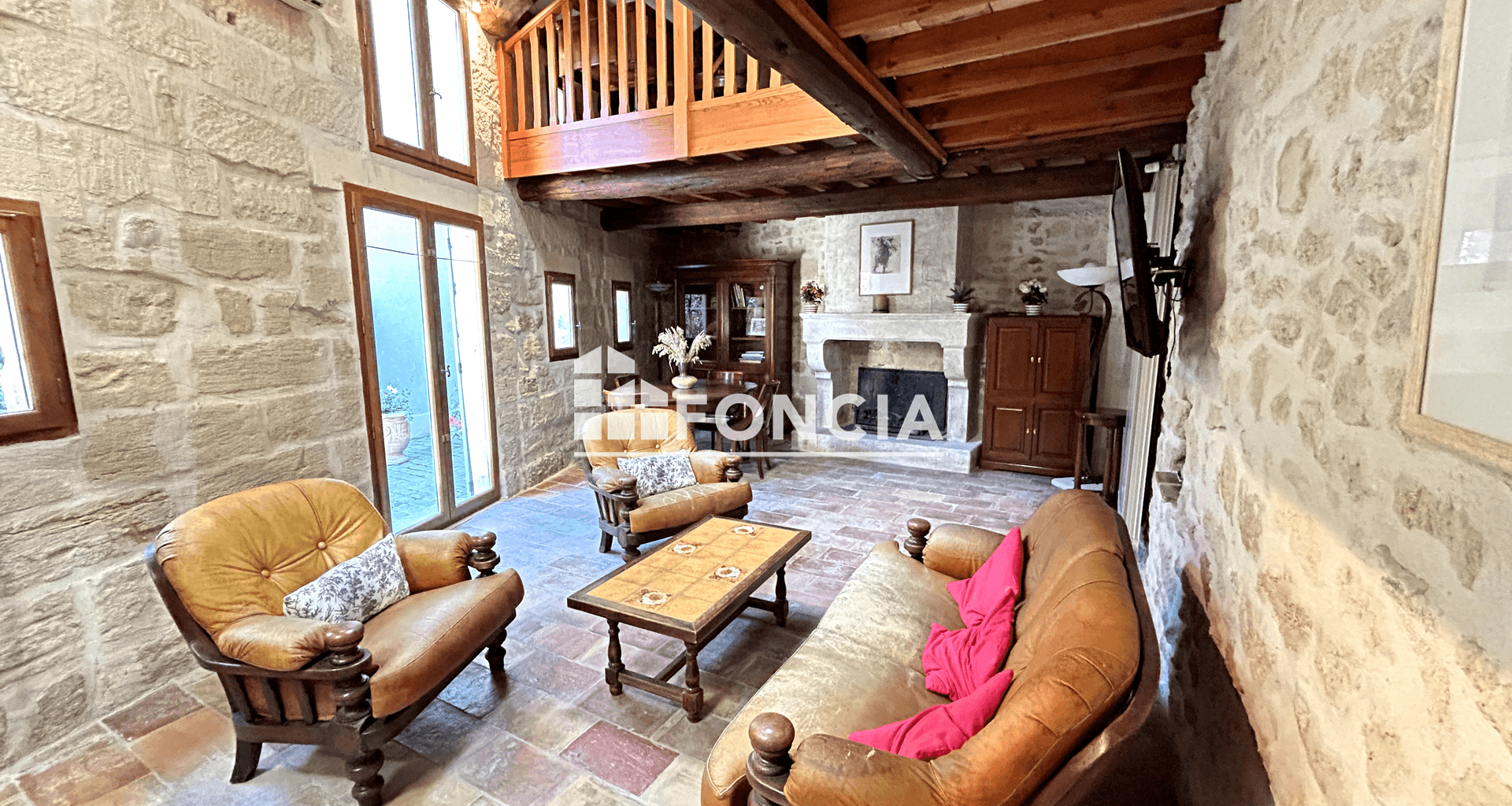 Maison 2 pièces (111 m²) à vendre - Uzès (30700)