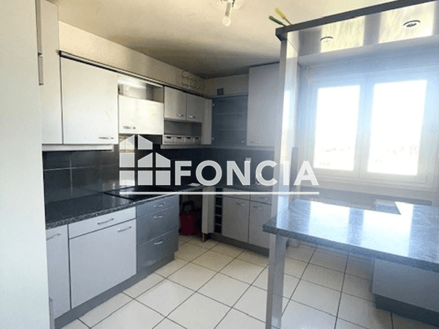 Appartement 4 pièces (88.4 m²) à louer - Saint Etienne (42100)