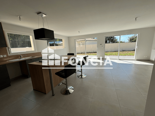 Maison 5 pièces (129.68 m²) à louer - Saint Didier De Formans (01600)