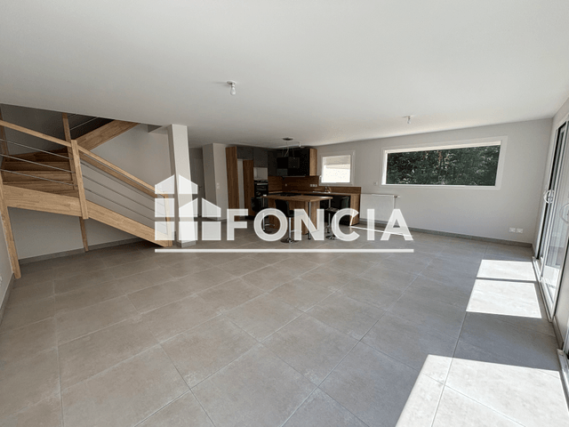 Maison 5 pièces (129.68 m²) à louer - Saint Didier De Formans (01600)