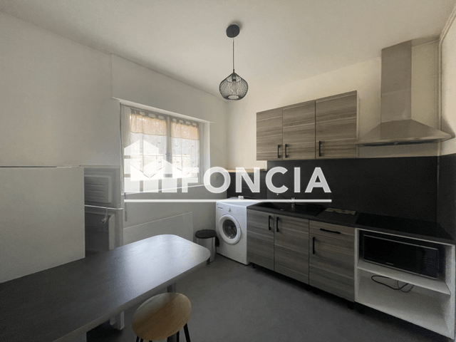 Studio meublé (36.99 m²) à louer - Charleville-mezieres (08000)
