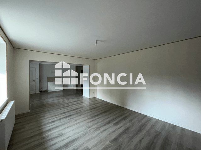 Appartement 3 pièces (71 m²) à louer - Vrigne Aux Bois (08330)