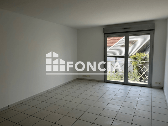 Appartement 2 pièces (53.82 m²) à louer - Tarbes (65000)