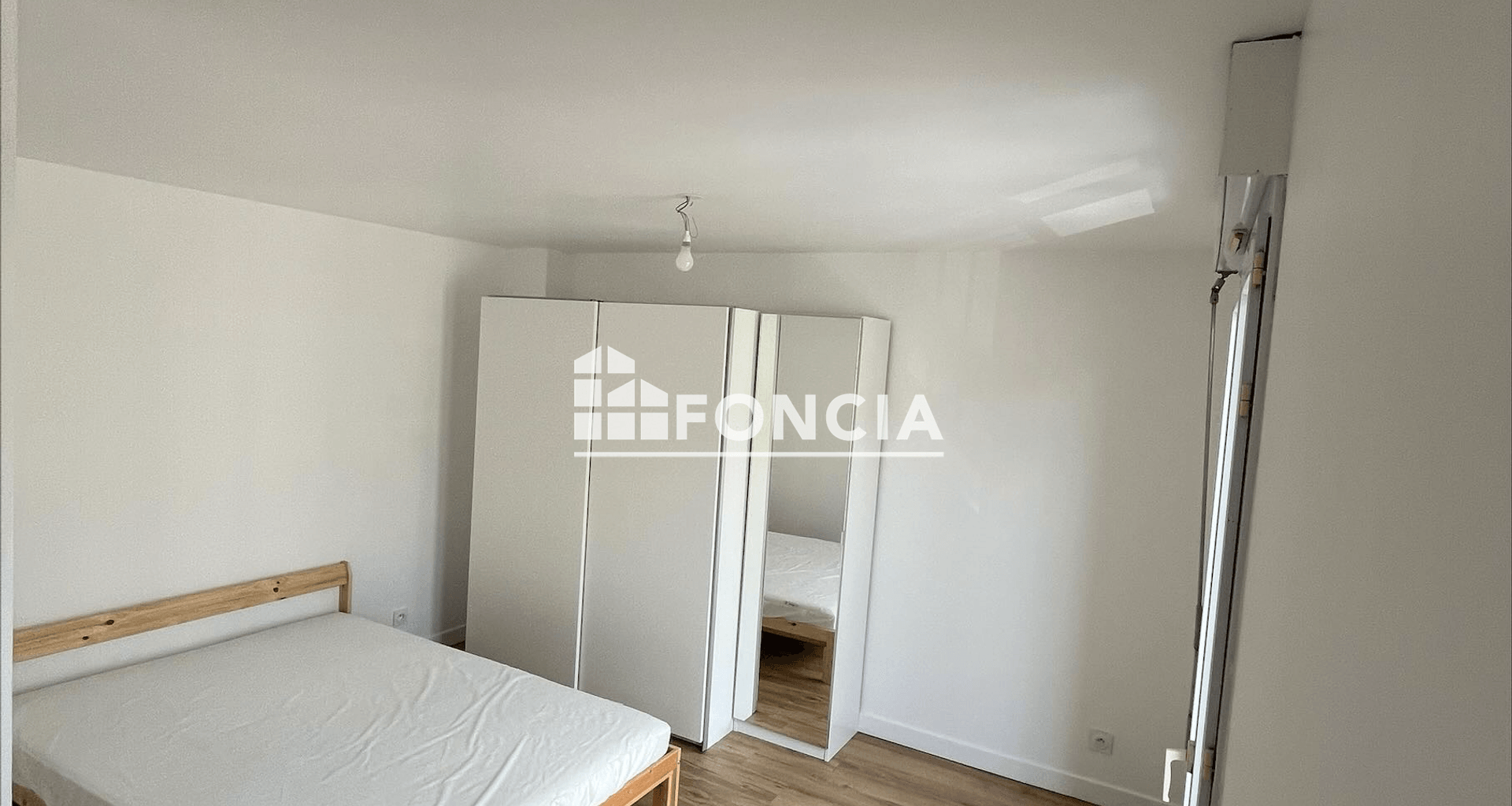 Studio meublé (33.31 m²) à louer - Sainte-geneviève-des-bois (91700)