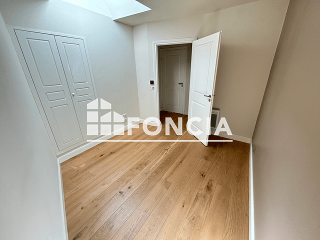 Appartement 3 pièces (49.98 m²) à louer - Saintes (17100)