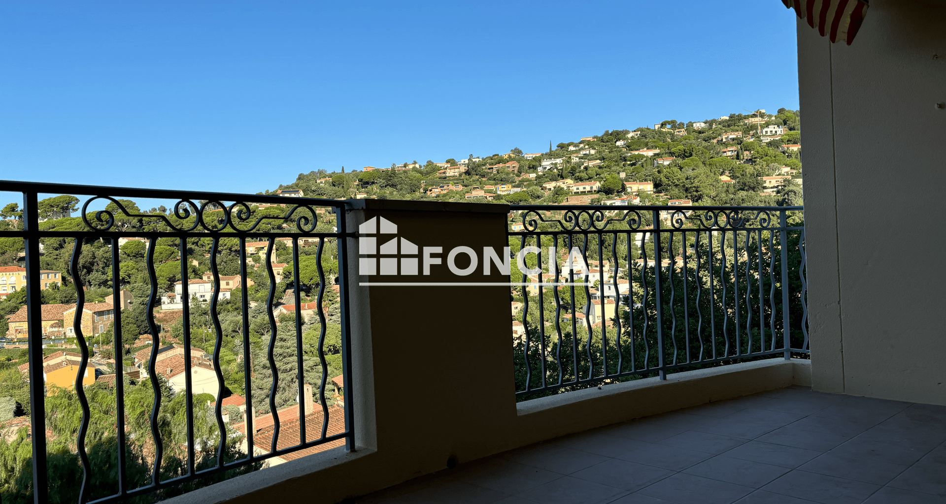 Appartement 2 pièces (56.69 m²) à louer - Bormes-les-mimosas (83230)