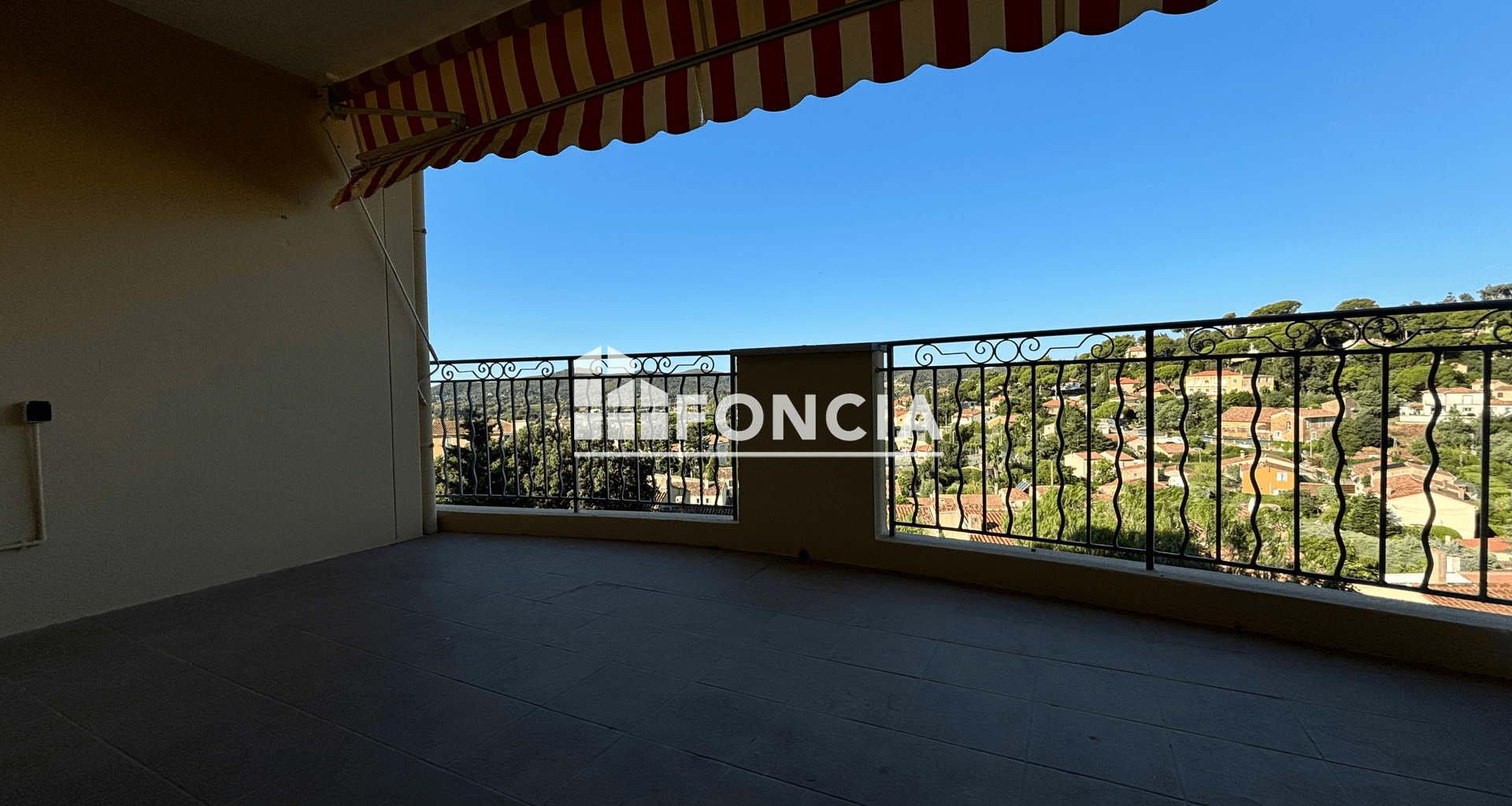 Appartement 2 pièces (56.69 m²) à louer - Bormes-les-mimosas (83230)