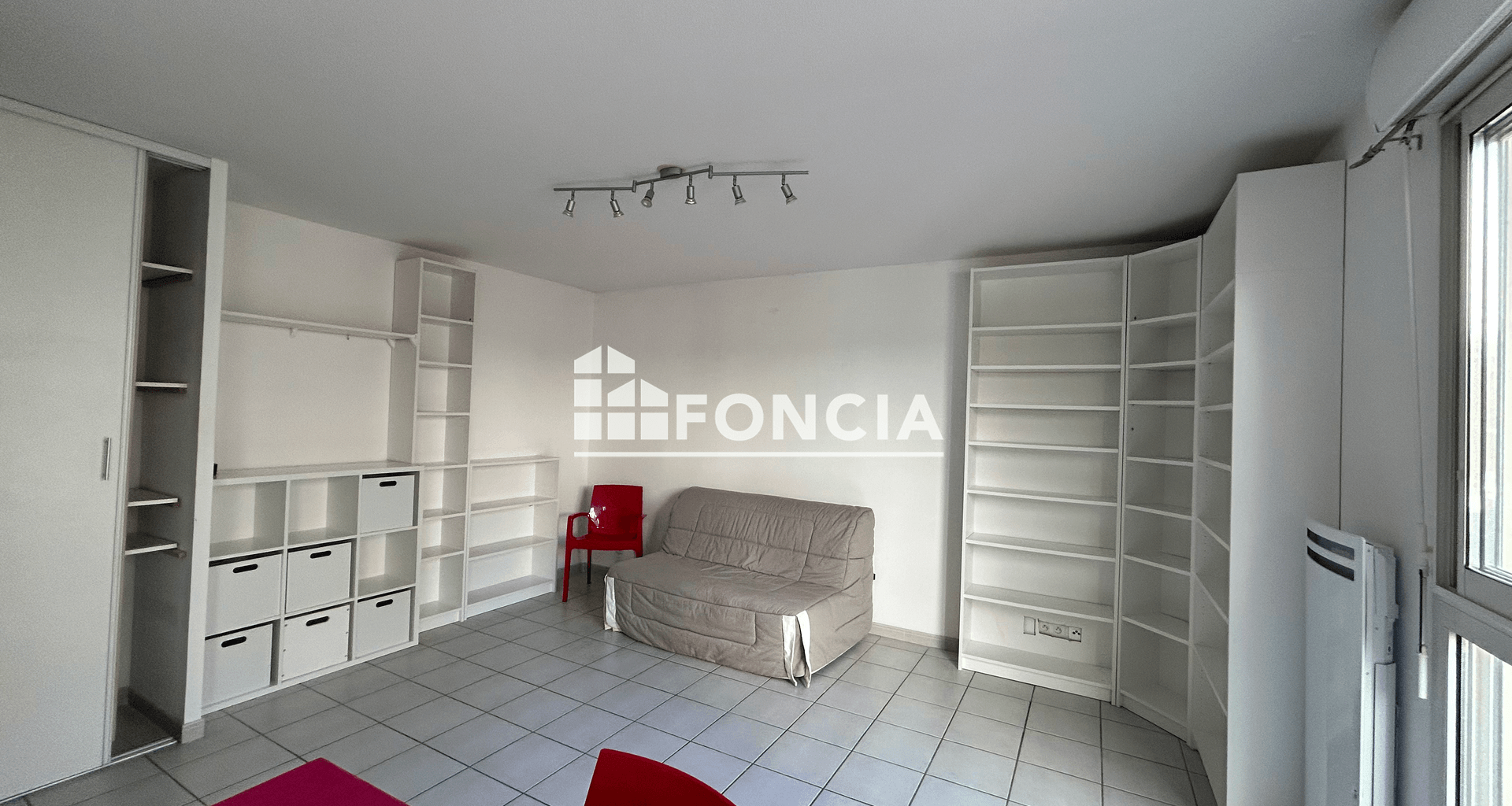 Appartement meublé 2 pièces (43.6 m²) à louer - Nîmes (30000)