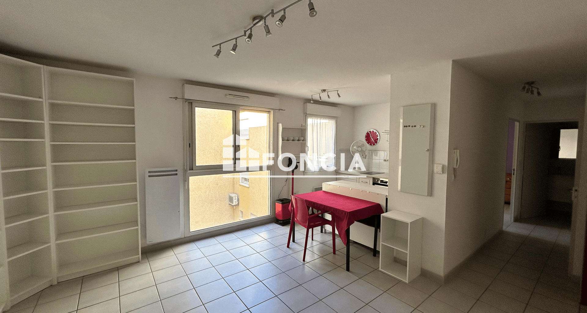 Appartement meublé 2 pièces (43.6 m²) à louer - Nîmes (30000)