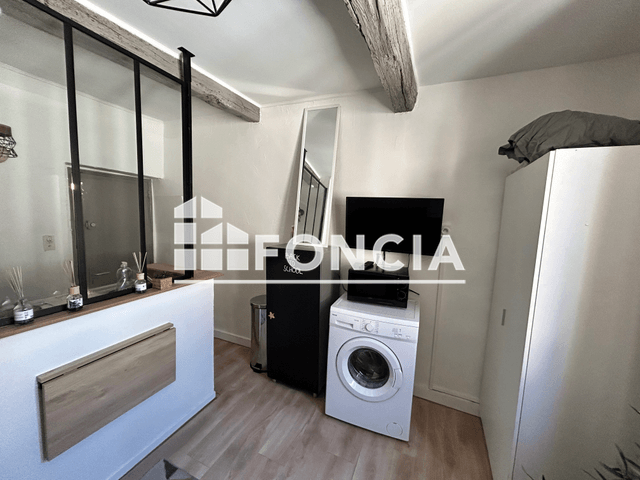 Studio meublé (12.68 m²) à louer - Nimes (30000)