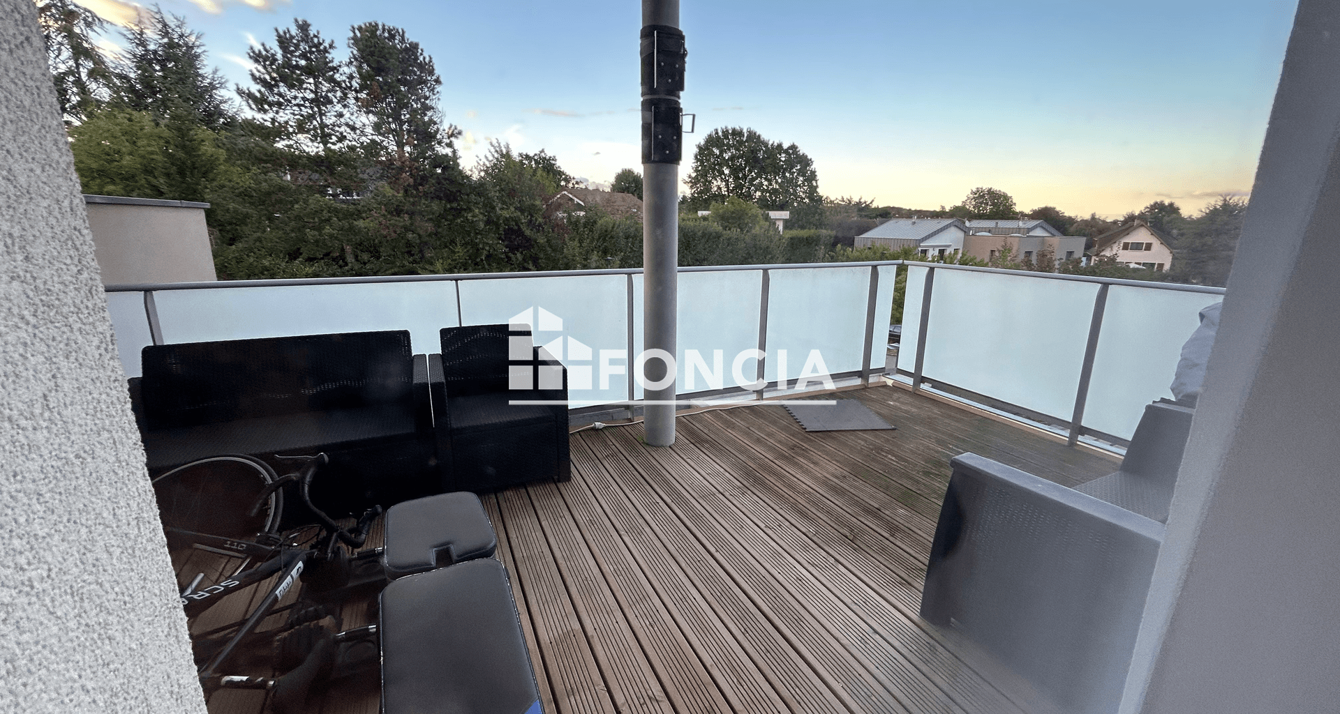 Appartement 4 pièces (90 m²) à vendre - Prévessin-moëns (01280)