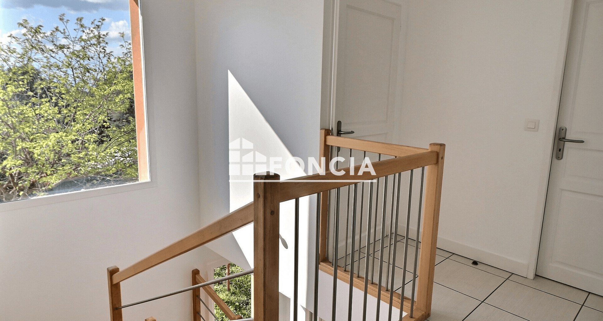 Maison 6 pièces (188.46 m²) à louer - Limonest (69760)