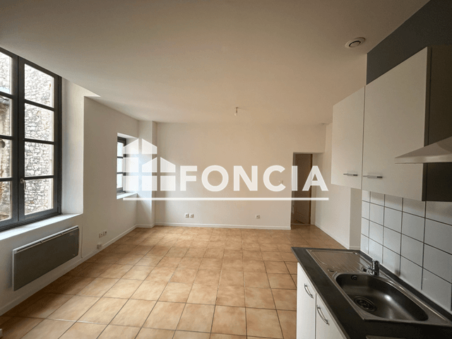 Appartement 2 pièces (37 m²) à louer - Nimes (30000)