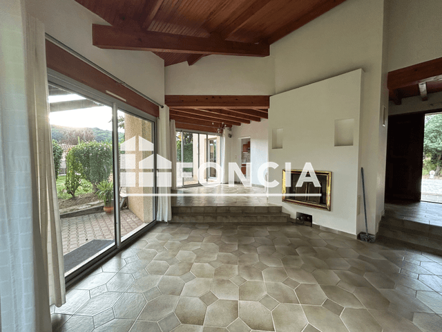 Maison 9 pièces (209.5 m²) à louer - Eaunes (31600)