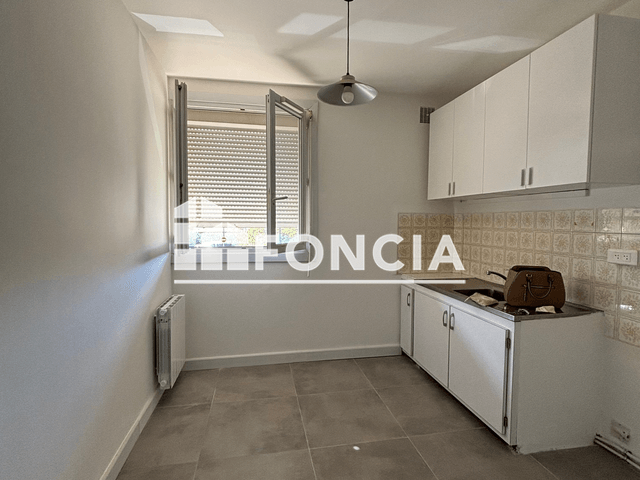 Studio (26.14 m²) à louer - Berre L'etang (13130)