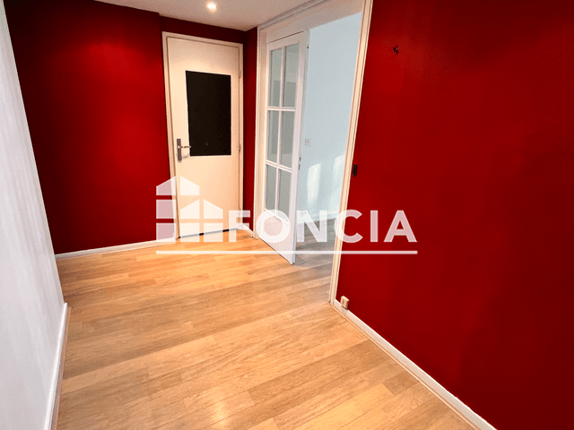 Appartement 3 pièces (69.6 m²) à louer - Roubaix (59100)
