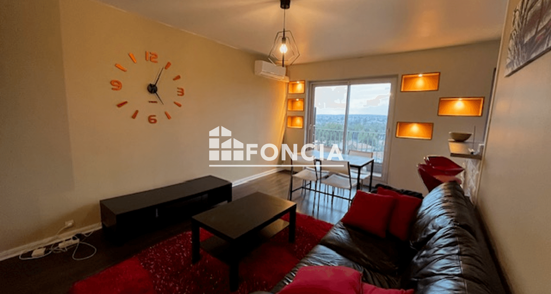 Appartement meublé 2 pièces (54.28 m²) à louer - Angoulême (16000)