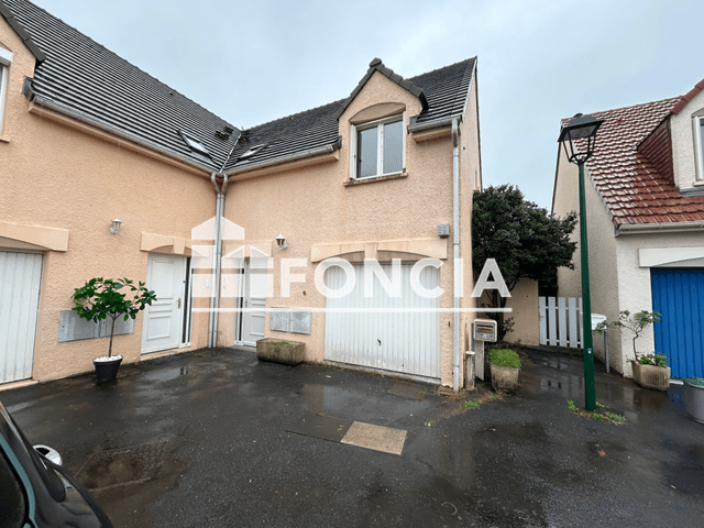 Maison 6 pièces (131.95 m²) à louer - Croissy Sur Seine (78290)