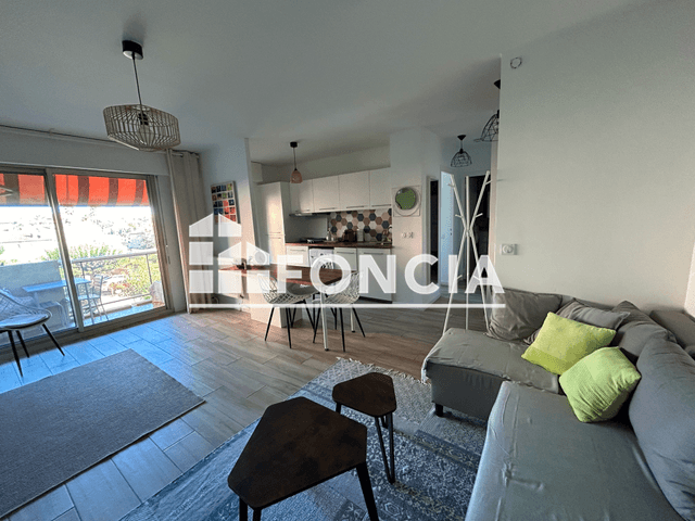 Appartement meublé 2 pièces (46 m²) à louer - Hyeres Les Palmiers (83400)