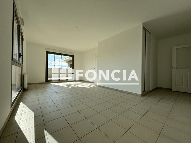 Appartement 4 pièces (117.95 m²) à louer - Nimes (30000)