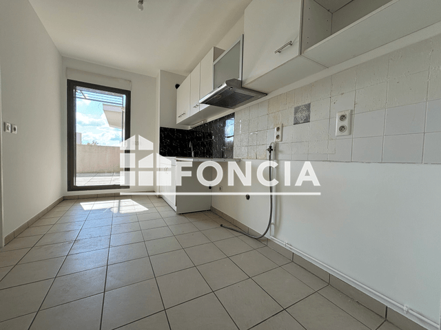 Appartement 4 pièces (117.95 m²) à louer - Nimes (30000)
