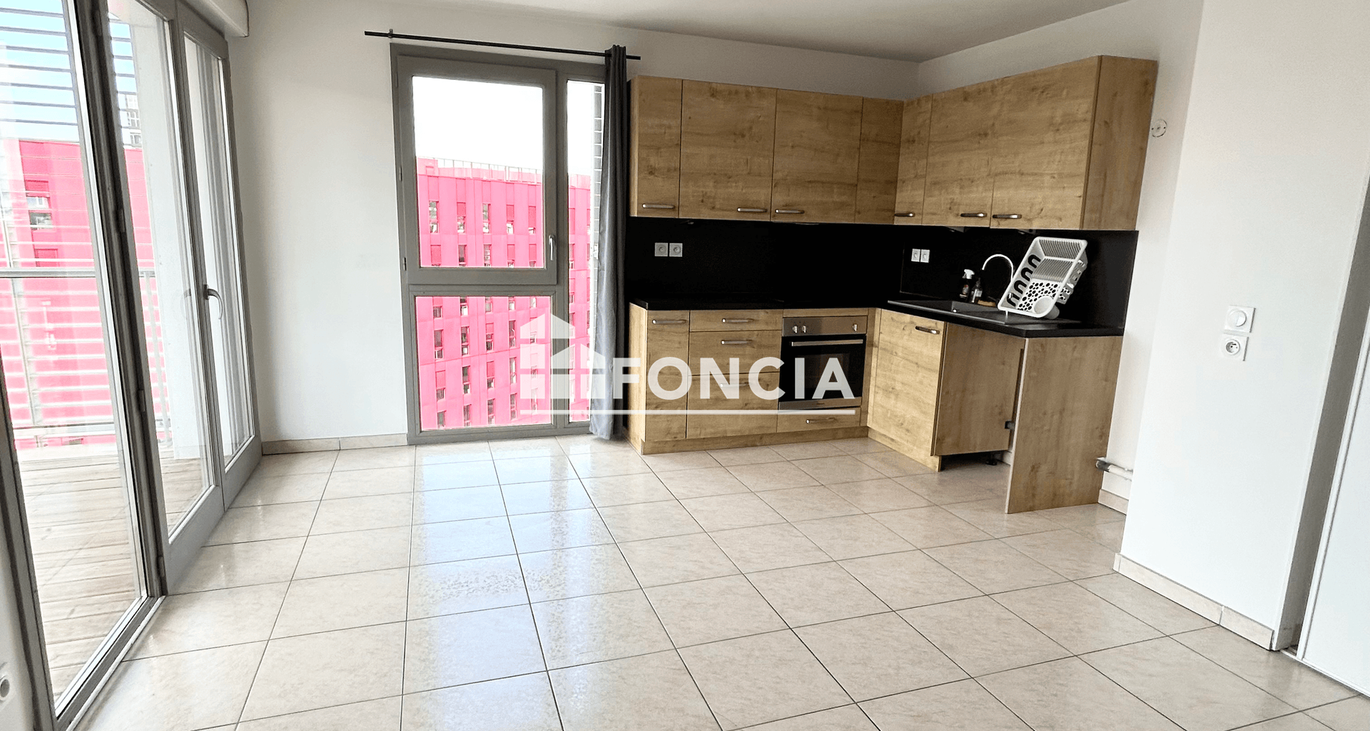 Appartement 4 pièces (76.33 m²) à louer - Saint-étienne (42000)