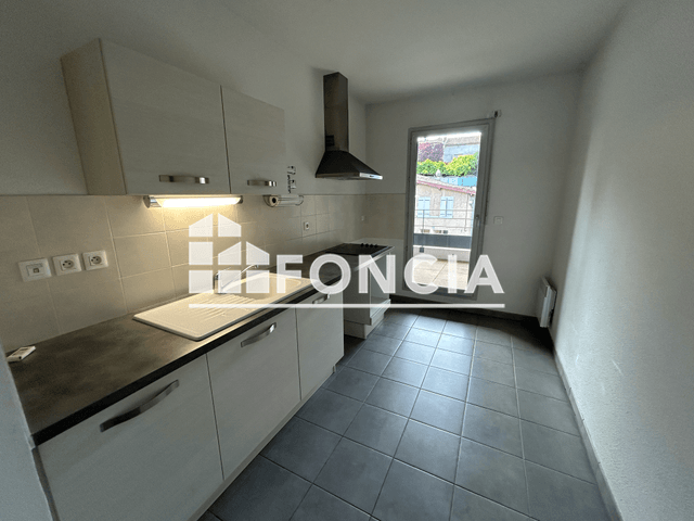 Appartement 3 pièces (80.2 m²) à louer - Gimont (32200)