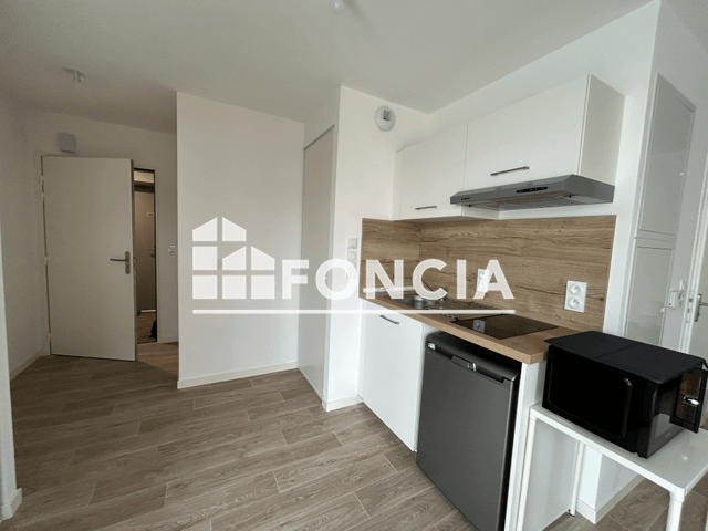 Studio meublé (29.89 m²) à louer - La Roche Sur Yon (85000)