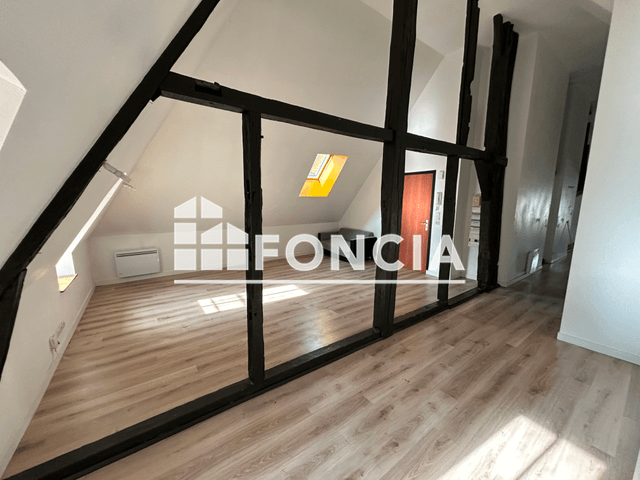 Appartement 2 pièces (56.02 m²) à louer - Laon (02000)
