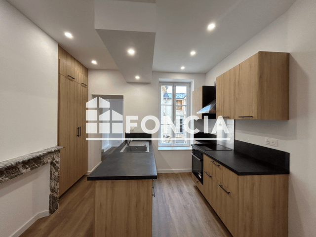 Appartement 4 pièces (97.1 m²) à louer - Charleville-mezieres (08000)