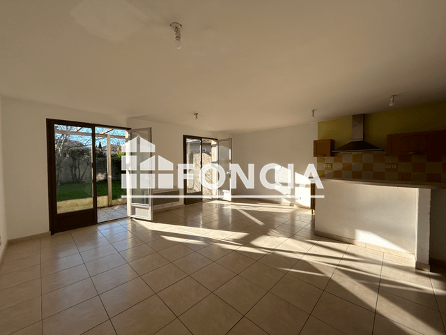 Maison 5 pièces (114.27 m²) à louer - Uzes (30700)