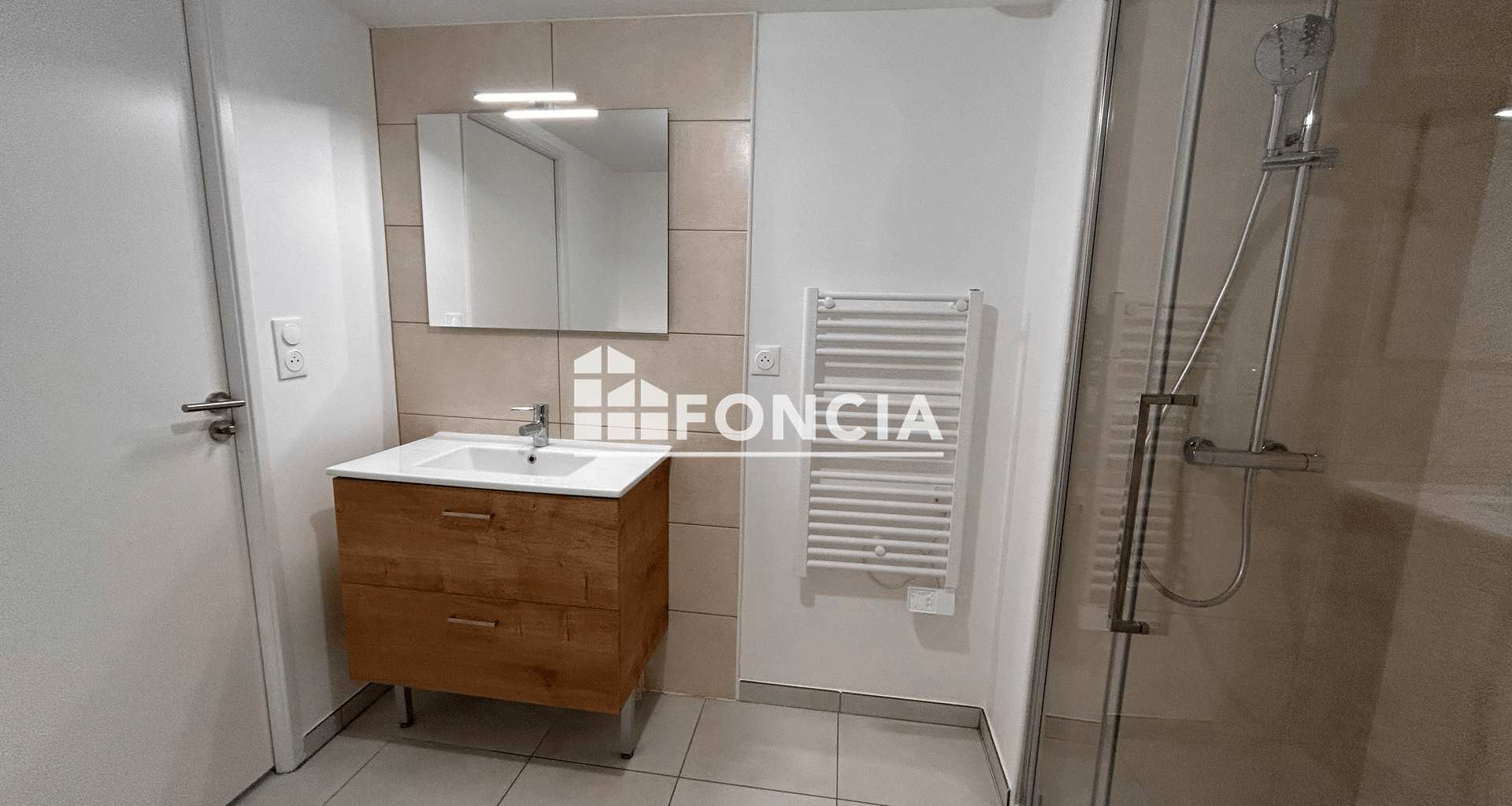Appartement 2 pièces (42.9 m²) à louer - Hyères (83400)