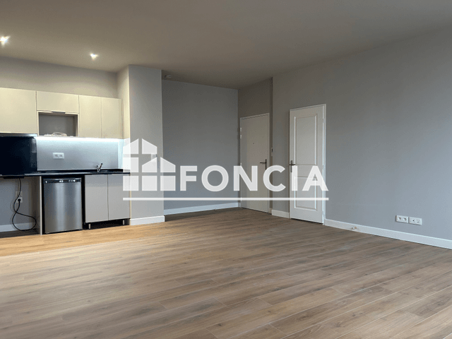 Studio (40 m²) à louer - Saintes (17100)