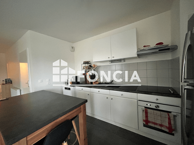 Appartement 3 pièces (74.56 m²) à louer - Grand Couronne (76530)