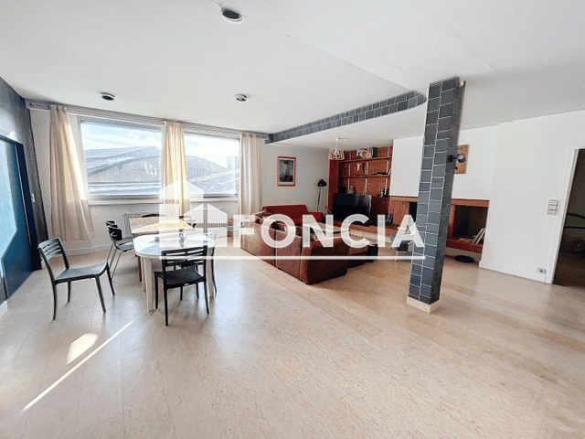 Appartement 7 pièces (268 m²) à vendre - Flers (61100)