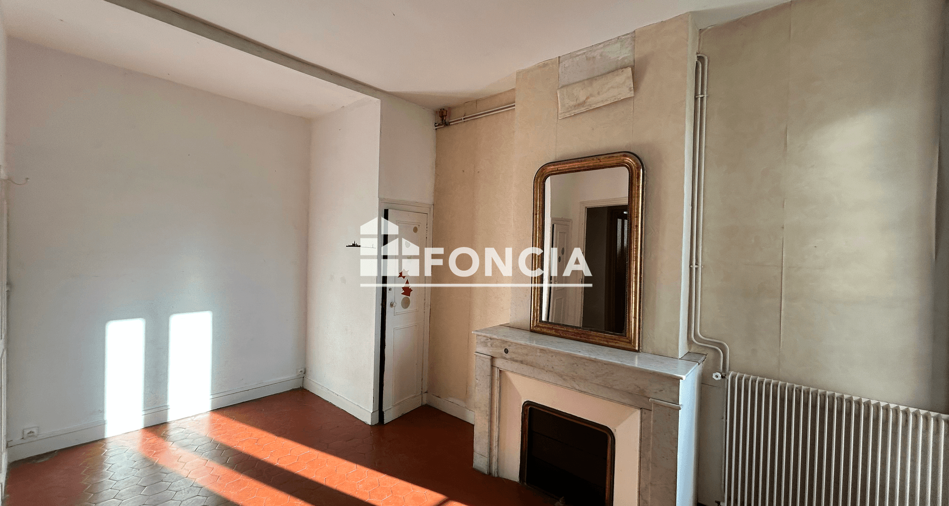 Appartement 4 pièces (115.7 m²) à louer - Nîmes (30000)
