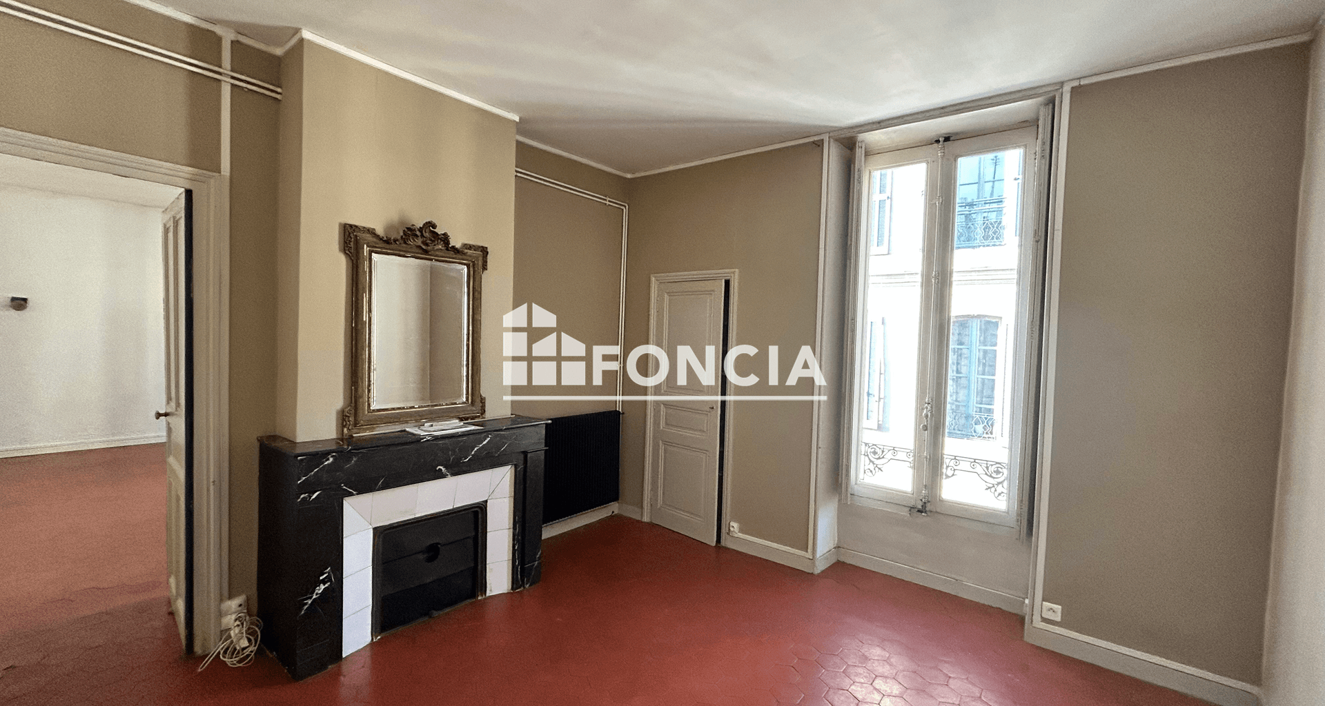 Appartement 4 pièces (115.7 m²) à louer - Nîmes (30000)
