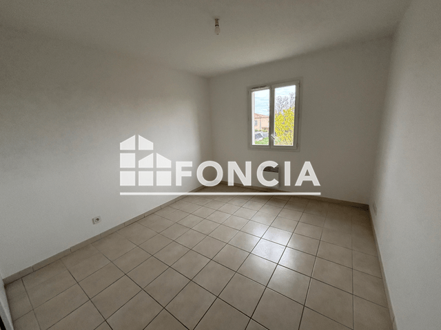 Maison 4 pièces (100.3 m²) à louer - Pierrelatte (26700)