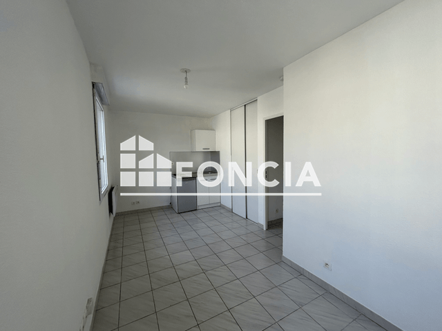 Studio (20 m²) à louer - Nimes (30900)