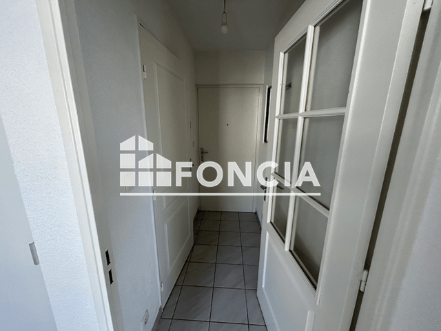 Studio (20 m²) à louer - Nimes (30900)